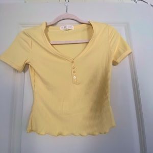 yellow cropped tee
